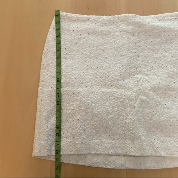LARKSPUR Size 20 W Cotton blend white embroidered mini skirt. Vintage. - Picture 14 of 14